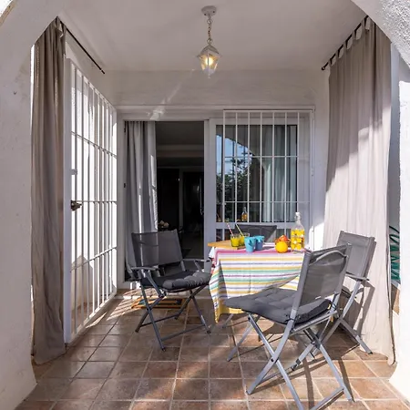 Σπίτι διακοπών Charming House Next To The Sea *